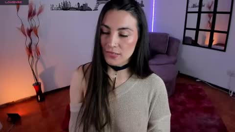 Snapshot of elizabeth_taylor_b chatting on February 11, 6:33 pm Elizabeth online show from February 11, 6:33 pm