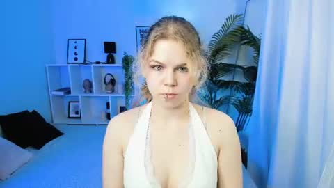 Elizabeth online show from July 5, 6:41 am