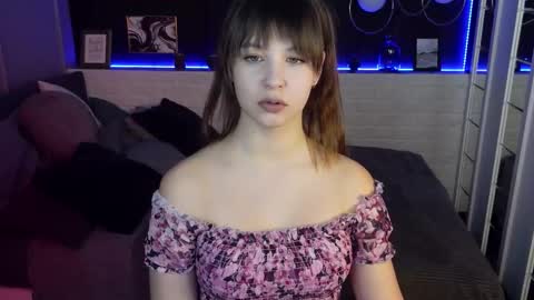 Snapshot of elizamild chatting on February 28, 1:36 pm Eliza online show from February 28, 1:36 pm
