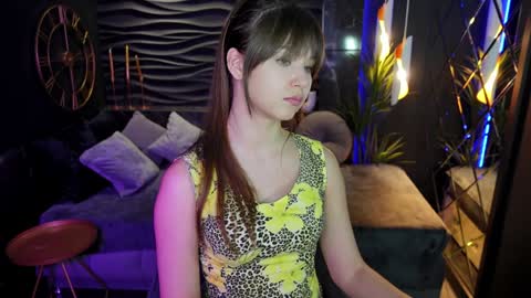 Snapshot of elizamild chatting on January 30, 1:42 pm Eliza online show from January 30, 1:42 pm
