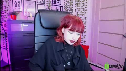Eliza online show from July 17, 10:35 pm