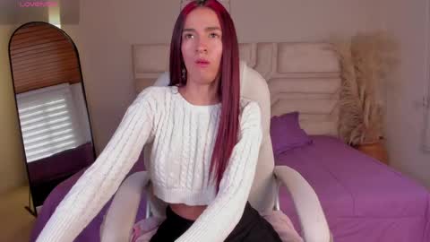 Ella Olmos  online show from May 5, 1:36 pm