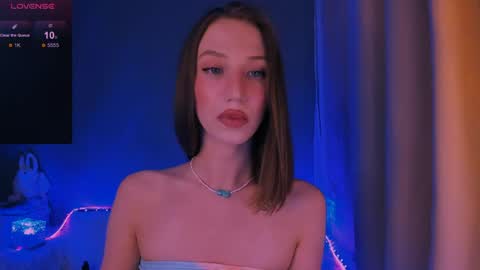 ellaamber online show from April 27, 12:19 am