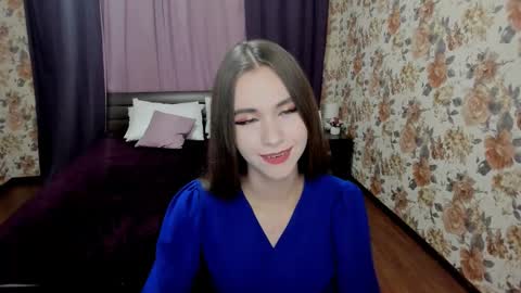 ellacurtis online show from September 22, 6:50 pm