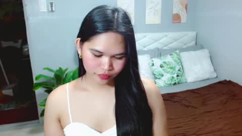 EllaFord online show from August 7, 3:46 am