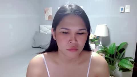 EllaFord online show from May 22, 12:03 pm