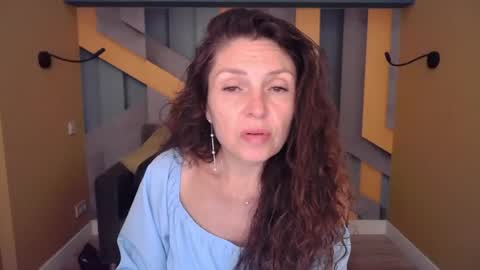 EllaLongs online show from July 5, 11:27 am