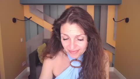 EllaLongs online show from July 2, 11:27 am