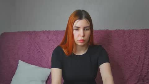 EllaNuar online show from March 3, 8:42 am