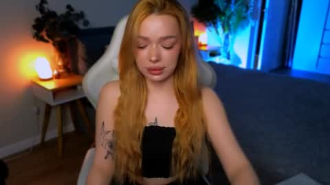 Ella online show from May 22, 6:11 am