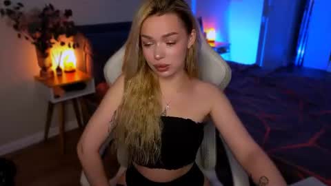 Ella online show from July 13, 6:14 am