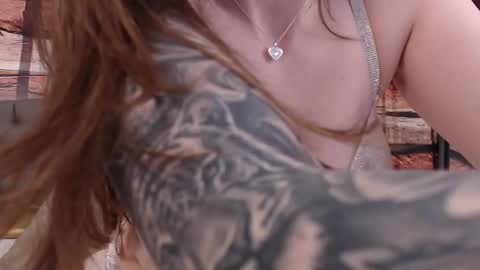 Elle online show from November 2, 4:38 am