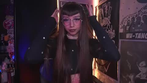 follow me on instagram .    online show from November 25, 2:58 am