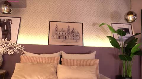 Elle Diane online show from December 22, 12:36 am