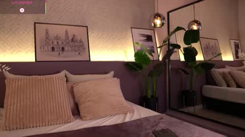 Elle Diane online show from September 9, 10:31 pm