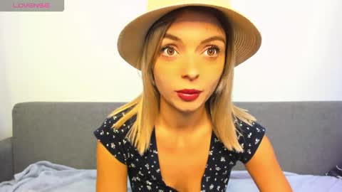 ellen_flow online show from October 20, 10:13 pm