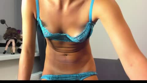 ellen_flow online show from April 30, 8:14 pm