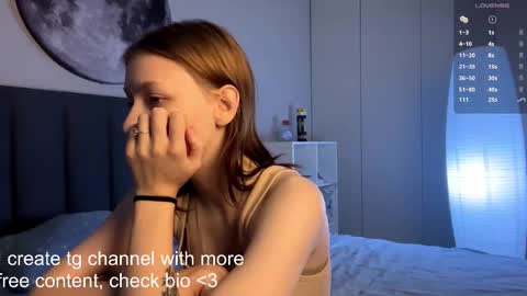 Ellie online show from October 26, 7:04 am