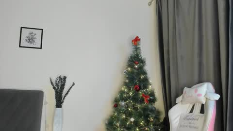 elliedi online show from January 15, 7:20 pm