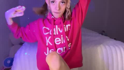 ellie online show from March 18, 2:05 am