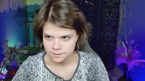 elliemurler online show from October 2, 9:25 am