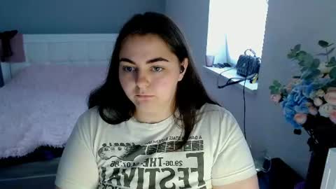 Ellie online show from July 22, 5:30 am