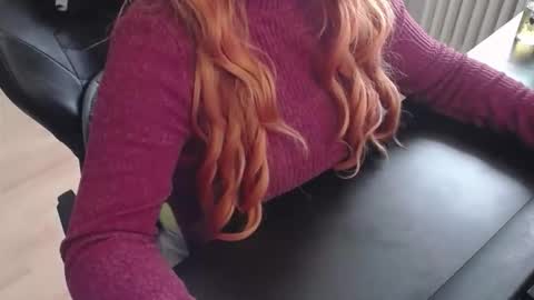 Elly online show from November 16, 12:38 pm