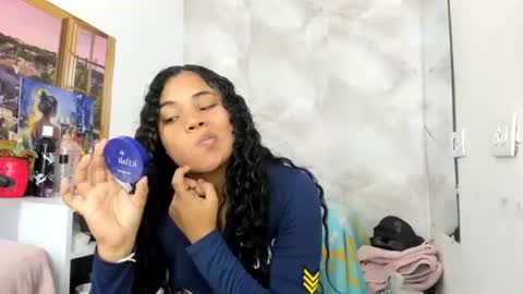 ellybloom online show from July 18, 2:08 pm