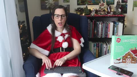 Elly Naomi online show from December 22, 4:27 pm