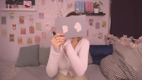 ELLY online show from March 3, 3:49 am