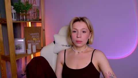 Elly online show from November 30, 3:11 am