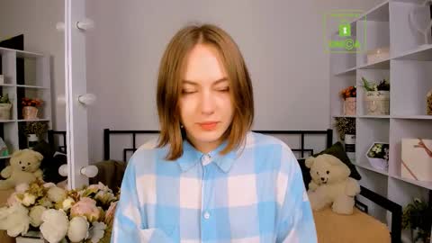 elma_lily online show from December 2, 7:10 am