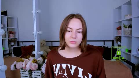 elma_lily online show from November 20, 7:31 am