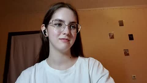 Kate online show from May 4, 2:32 pm