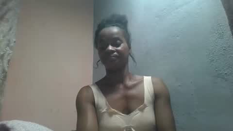 elodie228680 online show from April 29, 5:30 pm