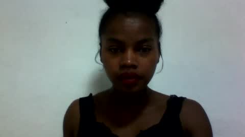 elodie228680 online show from June 14, 3:30 am