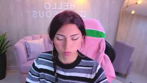 Elody  online show from January 6, 3:10 am