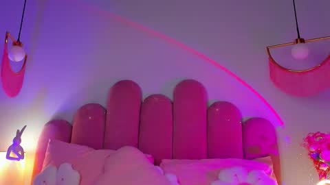 Michelle online show from November 16, 10:43 pm