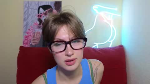 Snapshot of elsaangel chatting on September 30, 2:06 am elsaangel online show from September 30, 2:06 am