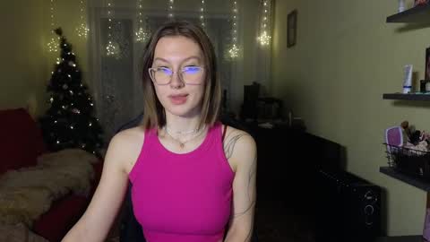 Snapshot of elsaangel chatting on December 9, 8:12 pm elsaangel online show from December 9, 8:12 pm