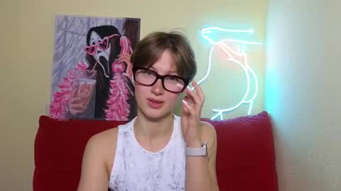 Snapshot of elsaangel chatting on September 19, 2:21 am elsaangel online show from September 19, 2:21 am