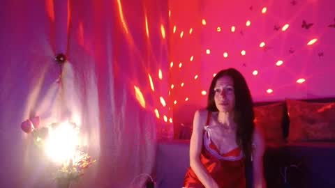 Elisa online show from July 28, 7:39 pm