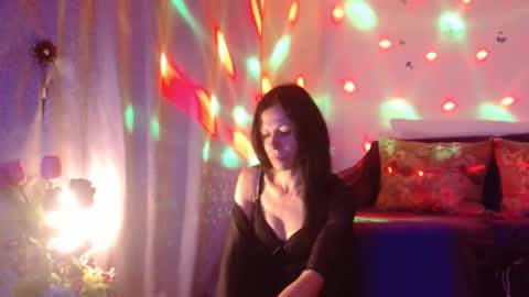 Elisa online show from October 4, 10:47 pm