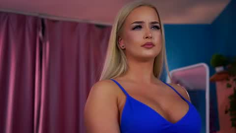 Elyssa online show from July 5, 6:57 pm