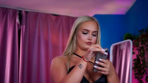 Elyssa online show from July 10, 7:14 pm