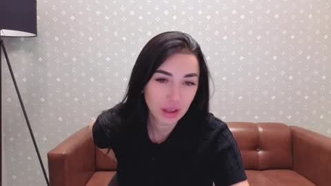 ema_grasie online show from November 19, 1:44 pm