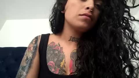 ema_ploxx online show from January 29, 6:50 pm