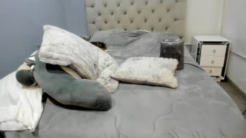 emaasex online show from August 1, 2:46 am