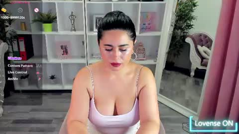 EmaBrownie online show from August 2, 6:00 pm