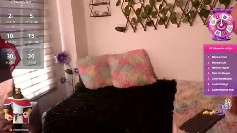 Embereyes 999 online show from November 4, 9:20 pm